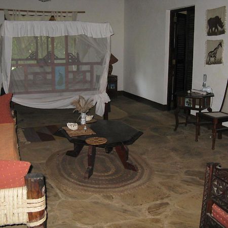 Kiloran Funzi House Panzió Kültér fotó