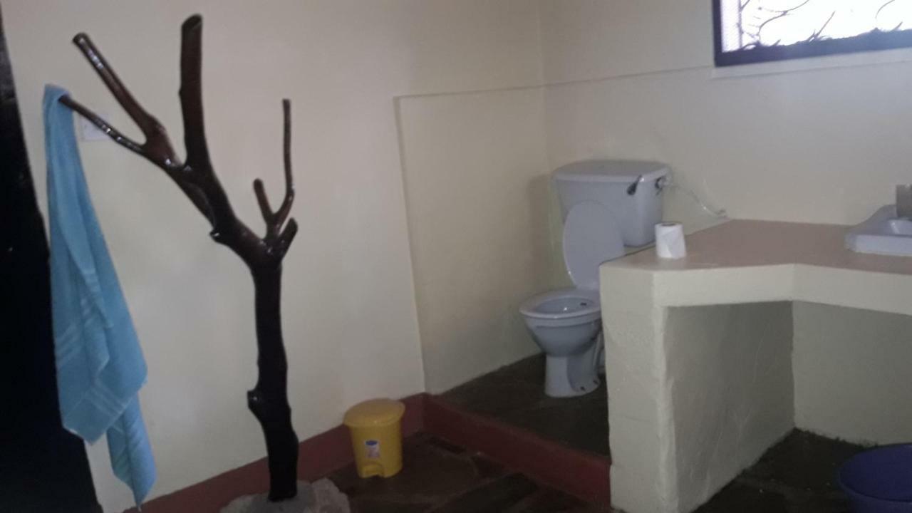 Kiloran Funzi House Panzió Kültér fotó