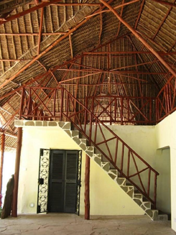 Kiloran Funzi House Panzió Kültér fotó